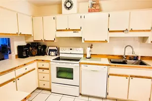 3505 Tarpon Woods Blvd, Palm Harbor, FL 34685 - Photo 9