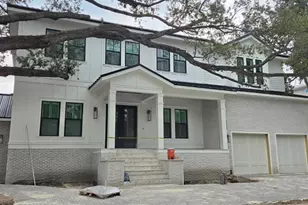 690 Geneva Pl, Tampa, FL 33606 - Photo 1