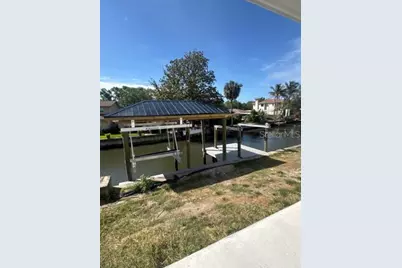 690 Geneva Place, Tampa, FL 33606 - Photo 3