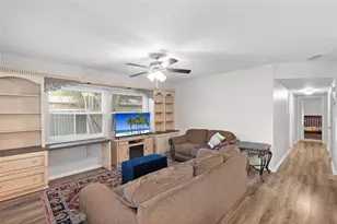 8001 N Ola Ave, Tampa, FL 33604 - Photo 9