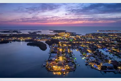 100 Sands Point Drive, Tierra Verde, FL 33715 - Photo 65