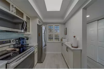 11650 Capri Circle S #105, Treasure Island, FL 33706 - Photo 9