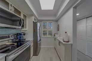 11650 Capri Cir S, Treasure Island, FL 33706 - Photo 9