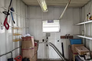 6306 Waterfront Ln, Zephyrhills, FL 33542 - Photo 27