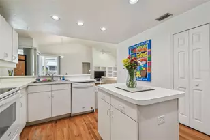 5001 Queen Palm Terrace NE, Saint Petersburg, FL 33703 - Photo 41