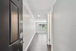 2942 W Bay Dr, Belleair Bluffs, FL 33770 - Photo 7