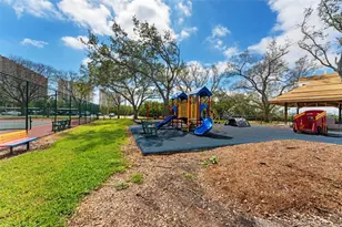 7075 Sunset Dr S, South Pasadena, FL 33707 - Photo 19