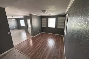 37913 Wicklow Ave, Zephyrhills, FL 33541 - Photo 7