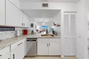 2333 Feather Sound Dr, Clearwater, FL 33762 - Photo 9