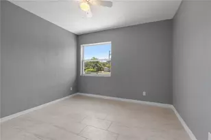 11009 Spivey Rd, Gibsonton, FL 33534 - Photo 15