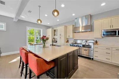 2802 Northpointe Lane, Tampa, FL 33611 - Photo 11