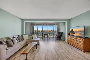31 Island Way, Clearwater Beach, FL 33767 - Photo 5