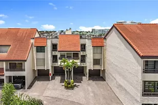 120 1st St E, Saint Petersburg, FL 33715 - Photo 1