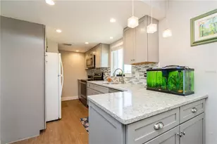 527 Cape Coral Pkwy W, Cape Coral, FL 33914 - Photo 5