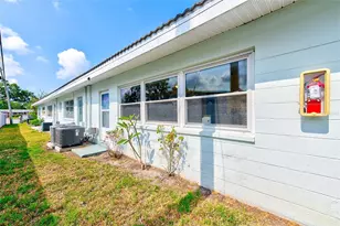 11200 102nd Ave, Seminole, FL 33778 - Photo 7