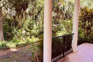 184 Banyan Bay Dr, Saint Petersburg, FL 33705 - Photo 9