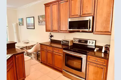 184 Banyan Bay Drive, Saint Petersburg, FL 33705 - Photo 15