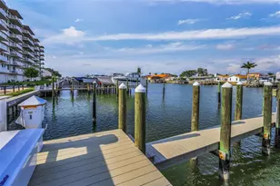 125 Island Way, Clearwater Beach, FL 33767 - Photo 25