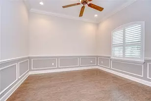 3323 Anna George Dr, Valrico, FL 33596 - Photo 7