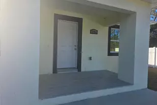 3704 Smith Tree St, Tampa, FL 33619 - Photo 3