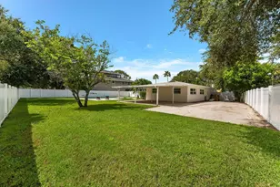 125 Carlyle Dr, Palm Harbor, FL 34683 - Photo 43