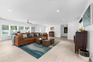 125 Carlyle Dr, Palm Harbor, FL 34683 - Photo 9