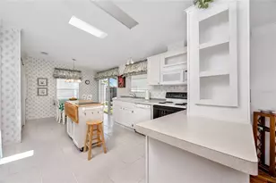 7205 Mt Fairfield Rd NE, Saint Petersburg, FL 33702 - Photo 11