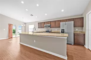 6937 Gideon Cir, Zephyrhills, FL 33541 - Photo 37