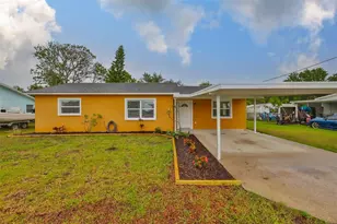 404 12th St SW, Ruskin, FL 33570 - Photo 1