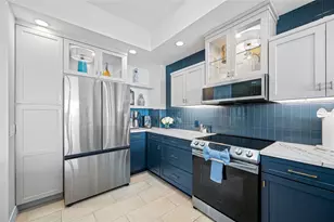1325 Snell Isle Blvd NE, Saint Petersburg, FL 33704 - Photo 11