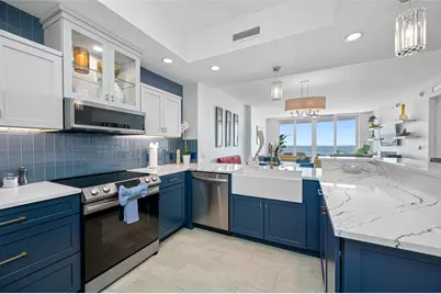 1325 Snell Isle Boulevard NE #810, Saint Petersburg, FL 33704 - Photo 9