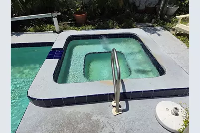 580 Bay Esplanade, Clearwater Beach, FL 33767 - Photo 17