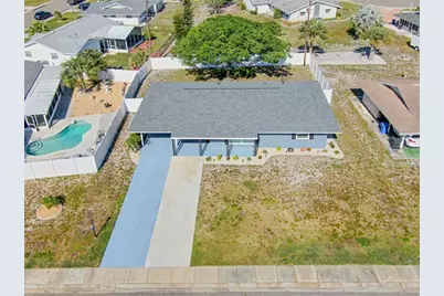 906 Hacienda Dr, Sun City Center, FL 33573 - Photo 23