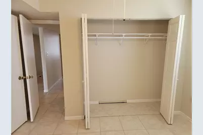 2424 W Tampa Bay Blvd #M-201, Tampa, FL 33607 - Photo 17