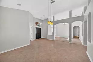19156 Dove Creek Dr, Tampa, FL 33647 - Photo 7