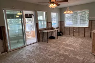 5445 Manatee Point Dr, New Port Richey, FL 34652 - Photo 13