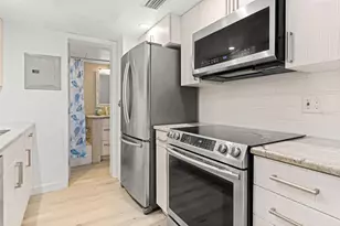 8921 Blind Pass Rd, Saint Pete Beach, FL 33706 - Photo 15