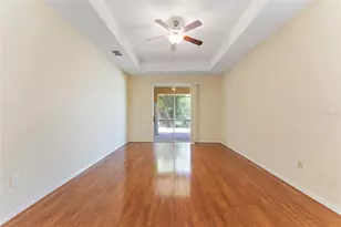 2637 Yukon Cliff Dr, Ruskin, FL 33570 - Photo 9