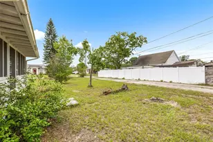 1002 NE 1st St, Mulberry, FL 33860 - Photo 11