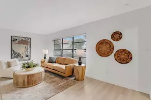 7032 Pelican Island Dr, Tampa, FL 33634 - Photo 9