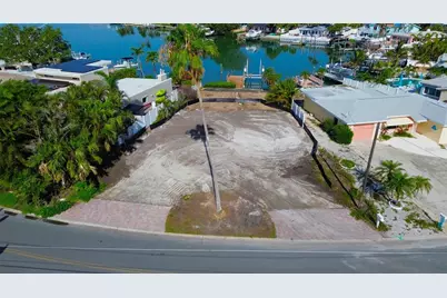 3738 Belle Vista Drive E, Saint Pete Beach, FL 33706 - Photo 3