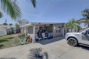 265 115th Ave, Treasure Island, FL 33706 - Photo 3