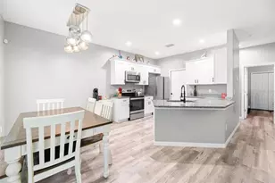 37230 Poinsettia Ave, Dade City, FL 33525 - Photo 9