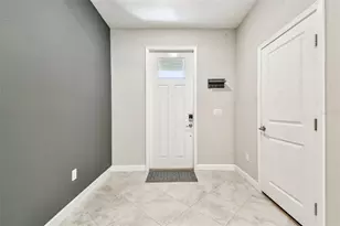 6745 Citrus Creek Ln, Tampa, FL 33625 - Photo 3