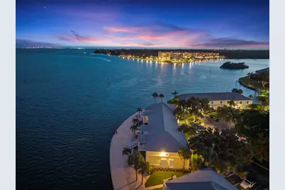 5260 Coquina Key Drive SE #C, Saint Petersburg, FL 33705 - Photo 1