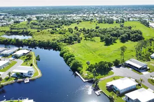 707 Del Luna Dr, North Port, FL 34287 - Photo 31