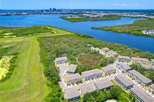 842 Tennyson Mill Cir, Tampa, FL 33619 - Photo 43