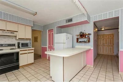 7317 W Pocahontas Avenue, Tampa, FL 33634 - Photo 9