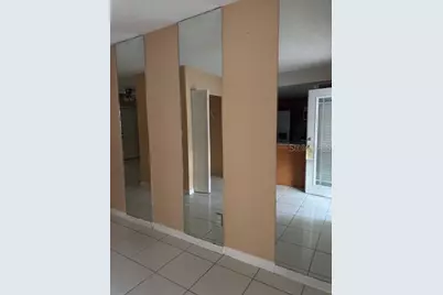 7605 W Deleon Court, Tampa, FL 33615 - Photo 9