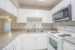 3002 W Cleveland St, Tampa, FL 33609 - Photo 3